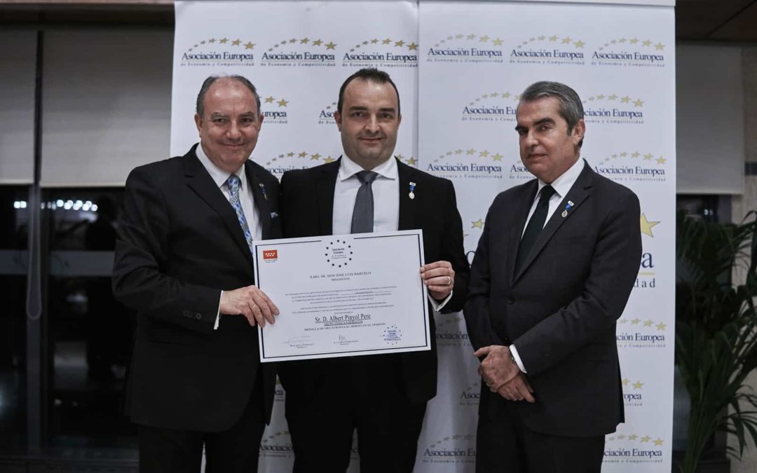 Albert Pinyol, CEO de Grupo Esneca, recibe la Medalla de Oro al Mérito en el Trabajo