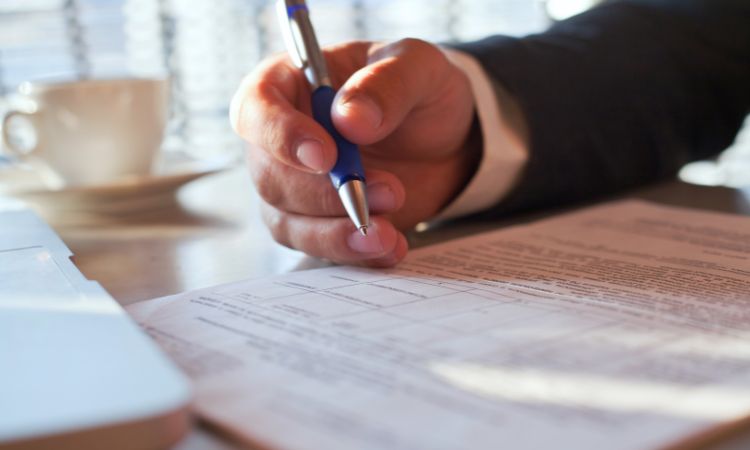 Conoce la responsabilidad penal de las empresas y sus características.